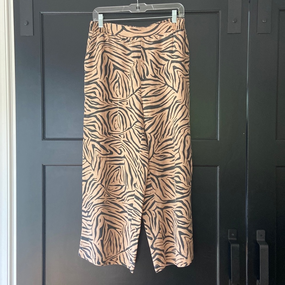 Jane and Delancey Cropped Zebra Wide Leg Pants Sz M